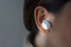 Lỗ hổng WhisperPair đe dọa hàng trăm triệu tai nghe