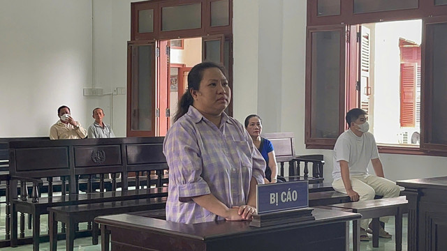 Bị cáo Trần Ngọc Hạ Quỳnh tại phiên toà. Ảnh: Thế Minh img20250630152147-17512719721911824350328-1.jpg