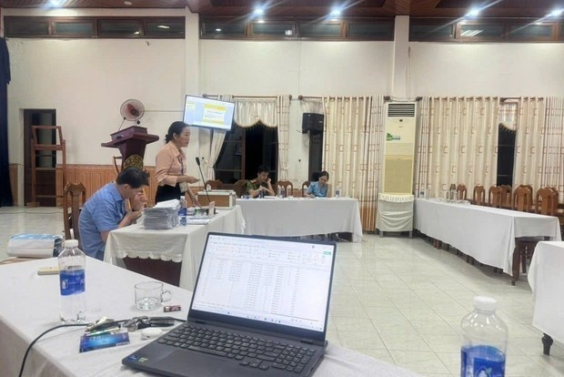 Phiên đấu giá mỏ cát ĐB2B ở Điện Bàn (Quảng Nam) diễn ra xuyên đêm. dau-gia-cat-quang-na.jpg