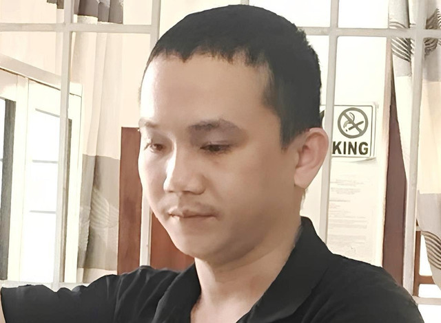 Đối tượng Trần Xuân Nhựt tại cơ quan Công an. Ảnh: Xuân Mai. doi-tuong1.jpg