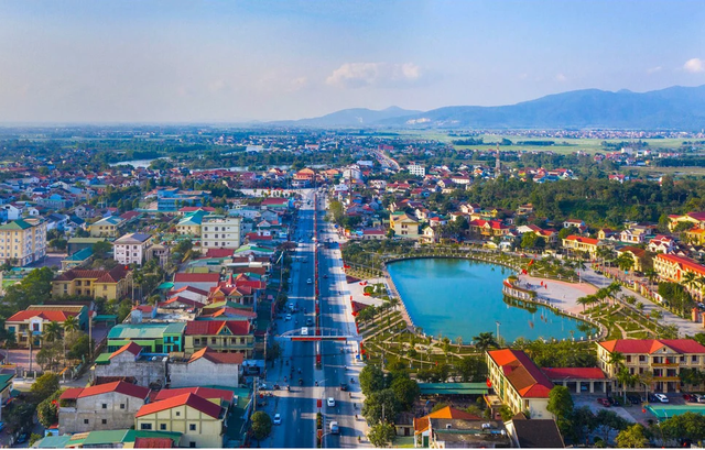 Trung tâm thị trấn Nghèn, huyện Can Lộc (Hà Tĩnh). 272949583-2487552854711708-1283476912159397798-n-17148185486771713329687-91-347-997-1796-crop-17148185759652074829906.png
