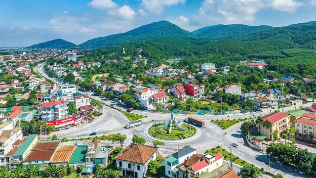 Một góc thị xã Hồng Lĩnh nhìn từ trên cao. 1-rxaijhnhmeqwuyq4.jpg