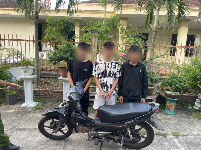 Các đối tượng tại cơ quan Công an. z6679374602590-0bfd0661c663a241b91d8c9a4c3581b9.jpg