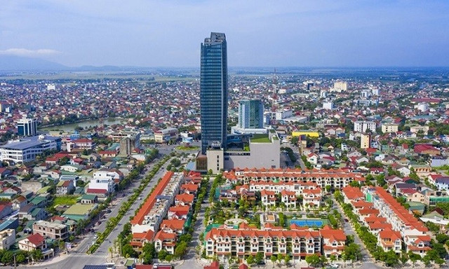 Một góc TP. Hà Tĩnh nhìn từ trên cao. mt-goc-tp-ha-tnh-ni-lp-quy-hoch-khu-o-th.jpg