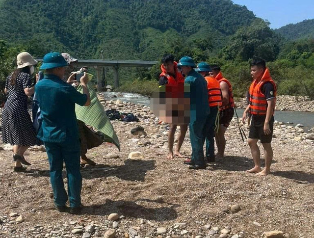 Hiện trường vụ việc đau lòng. 23ddceecae3627687e27.jpg