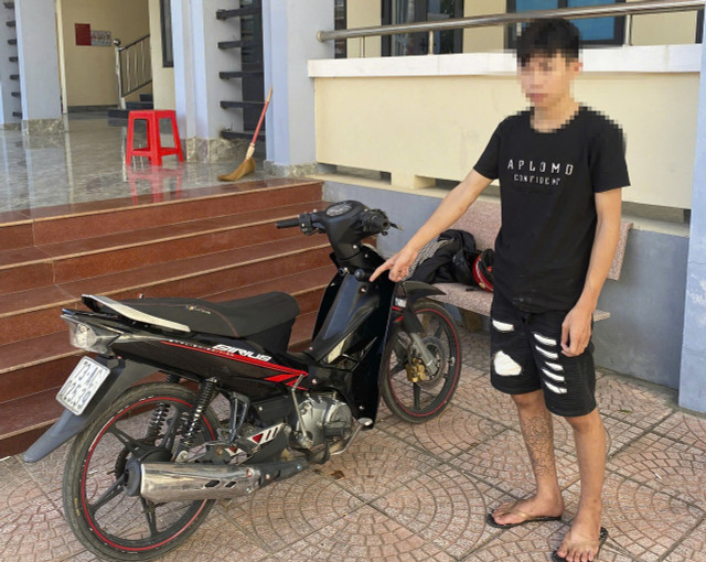 Đối tượng N.X.H cùng tang vật bị bắt giữ. z6873769307990-f587443bef12c93f0b96c664d9358967.jpg
