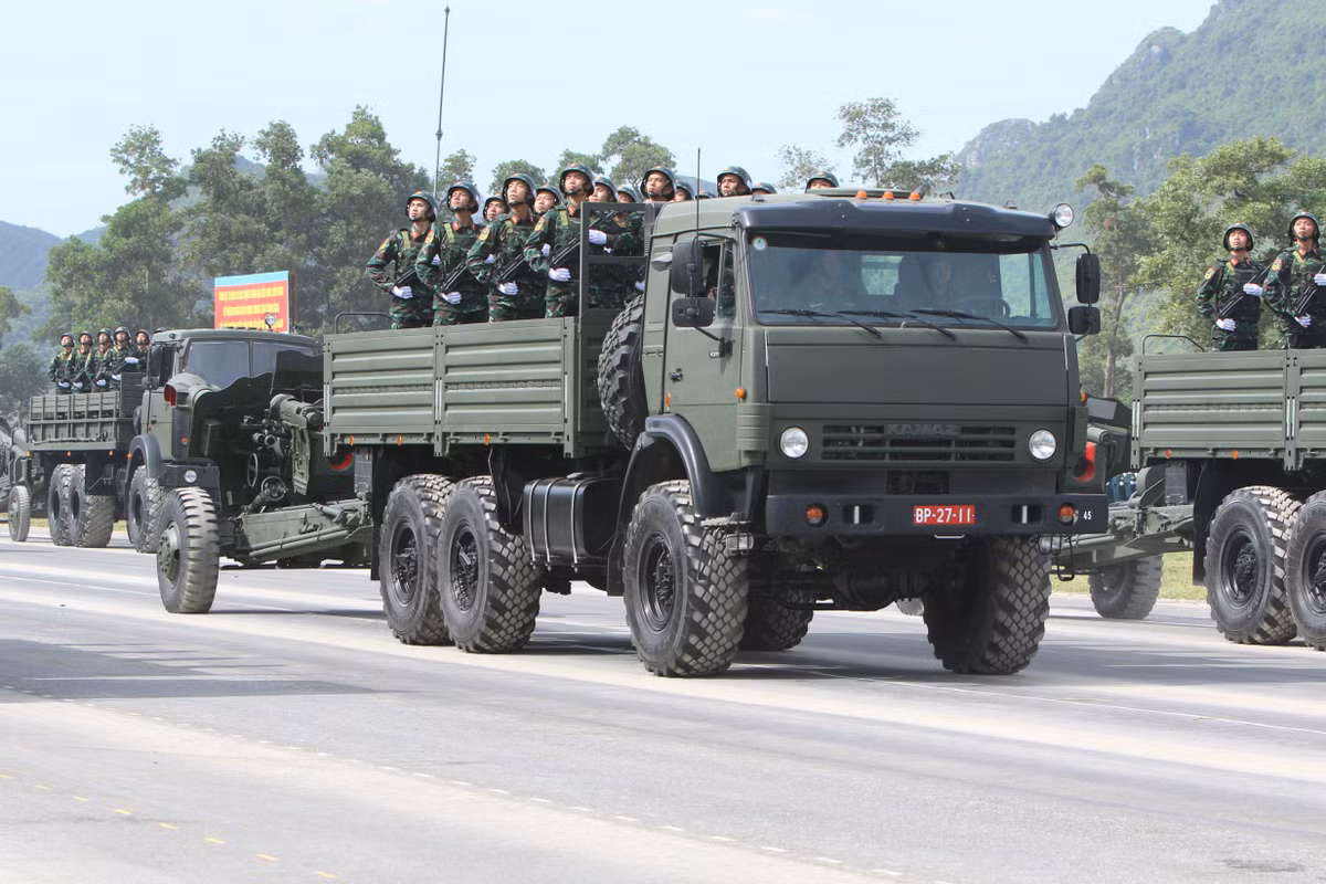 Lực lượng pháo binh tại buổi tổng hợp luyện