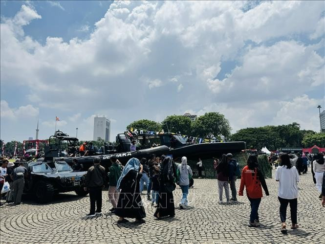 Nhiều khí tài, thiết bị và phương tiện hiện đại được trưng bày tại Triển lãm khí tài TNI 2025.