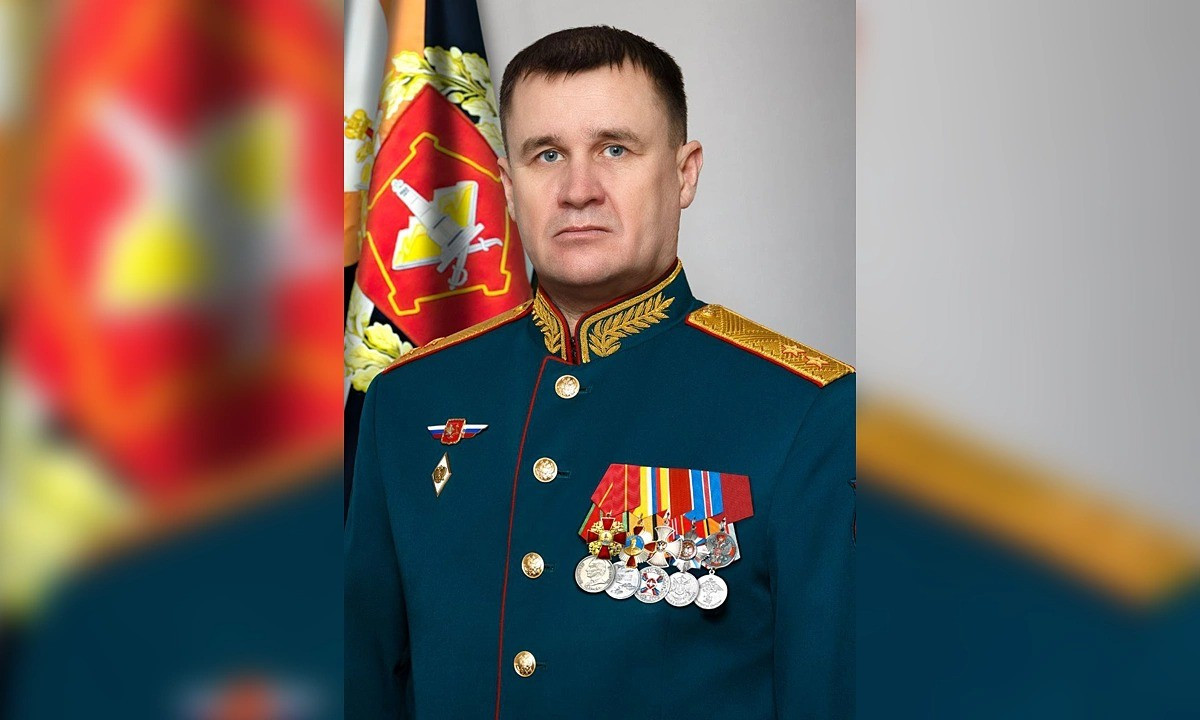 Còn hiện tại, thông tin tướng Mordvichev chấp nhận sự bổ nhiệm của Tổng thống Putin làm Tư lệnh Lục quân Quân đội Nga, đã được công bố với toàn thế giới; một lần nữa đập tan tin đồn về "cái chết khi đang làm nhiệm vụ" của ông.