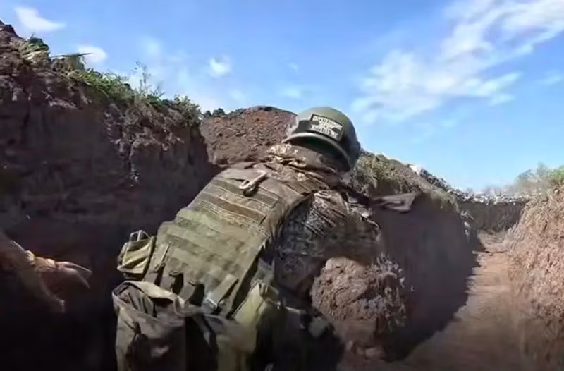 Từ làng Romanivka đến Konstantinovka chỉ mất chưa đầy 14 km theo đường thẳng; điều có ý nghĩa hơn là từ đây, quân Nga có thể tiếp cận phía nam hồ chứa nước Kleban-Bykske Reservoir, nơi được coi là tuyến phòng thủ phía nam của thành phố Kostiantynivka. Tuy nhiên, RFAF đã kiểm soát thêm được khoảng 11 km2 ở khu vực mặt trận này.