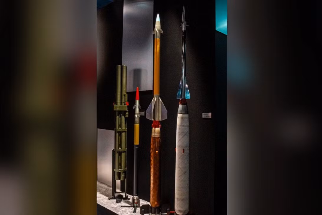 Sự phát triển này gây chú ý trong giới phân tích quốc phòng và những người đam mê quân sự, vì nó nhấn mạnh tầm quan trọng ngày càng tăng của các loại đạn dược nhỏ gọn, đa năng hơn trong việc chống lại các mối đe dọa chi phí thấp, nhưng có quy mô số lượng lớn như UAV. Ảnh: Rostec