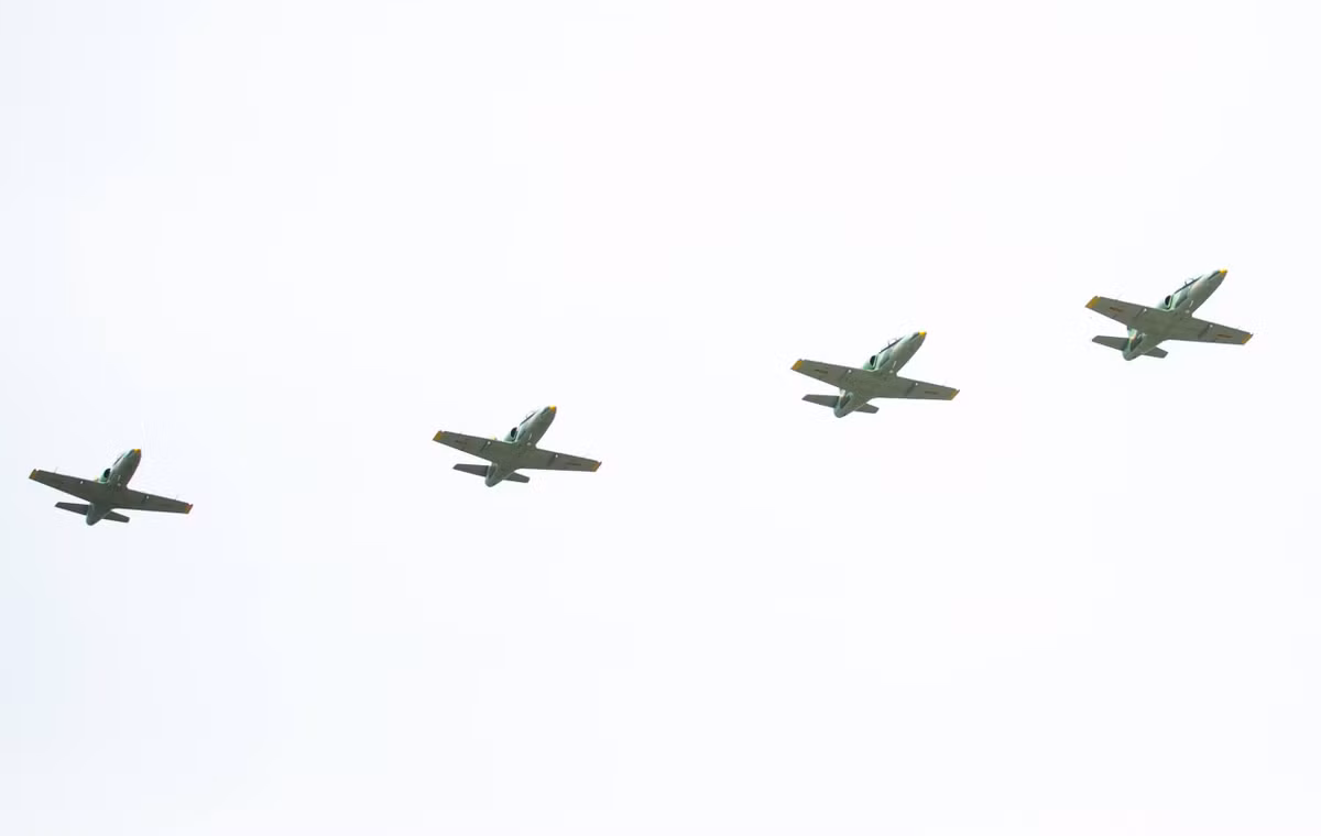 Đội hình máy bay L-39NG tham gia diễn tập biểu diễn phục vụ đại lễ lần này có 6 chiếc, 4 chính thức và 2 dự bị. Ảnh: Thiên Anh.