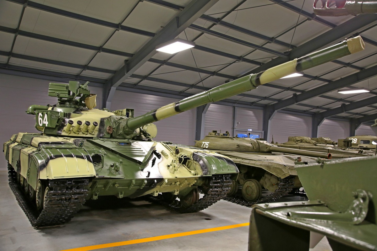 Sự xuất hiện của T-64 đã hoàn toàn đảo ngược hiểu biết của phương Tây về công nghệ xe tăng, và NATO nhận thấy rằng tất cả xe tăng đang hoạt động của mình đều trở nên lạc hậu chỉ sau một đêm.