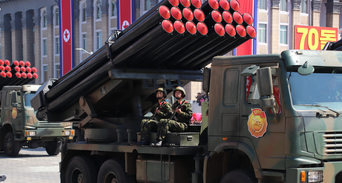 Cuộc tấn công đầu tiên nhằm vào hệ thống pháo phản lực phóng loạt M-1991 được ghi nhận vào ngày 26/6/2025 và cũng do Lực lượng Hệ thống Không người lái Ukraine tiến hành. Sự kiện này đánh dấu lần đầu Kiev công khai đánh trúng loại vũ khí hạng nặng do Triều Tiên sản xuất, đang được Nga sử dụng trên chiến trường.