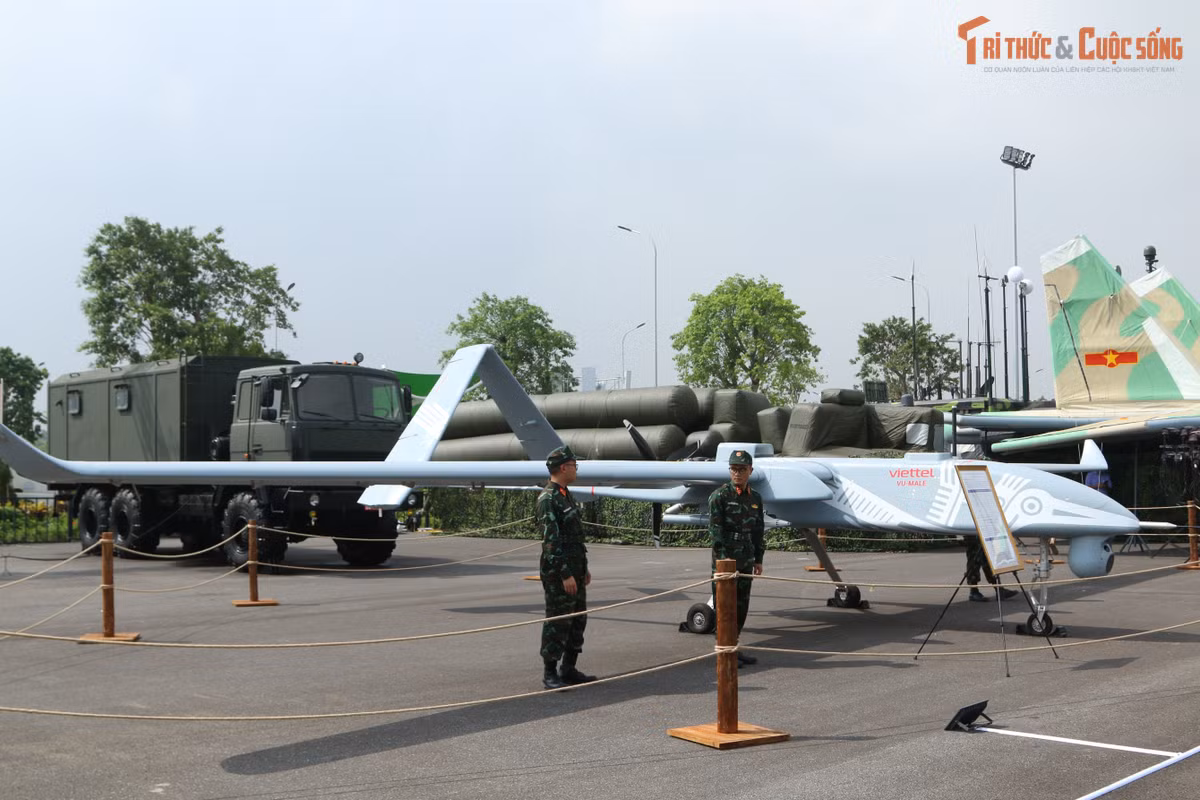 Các sản phẩm UAV được Viettel giới thiệu tại triển lãm đều được tập đoàn làm chủ công nghệ, tự nghiên cứu, phát triển và chế tạo trong nước 100%. Hiện đã được thử nghiệm và đưa vào huấn luyện thực tế. Đây được coi là bước đột phá của nền công nghiệp quốc phòng Việt Nam trong thời gian qua.