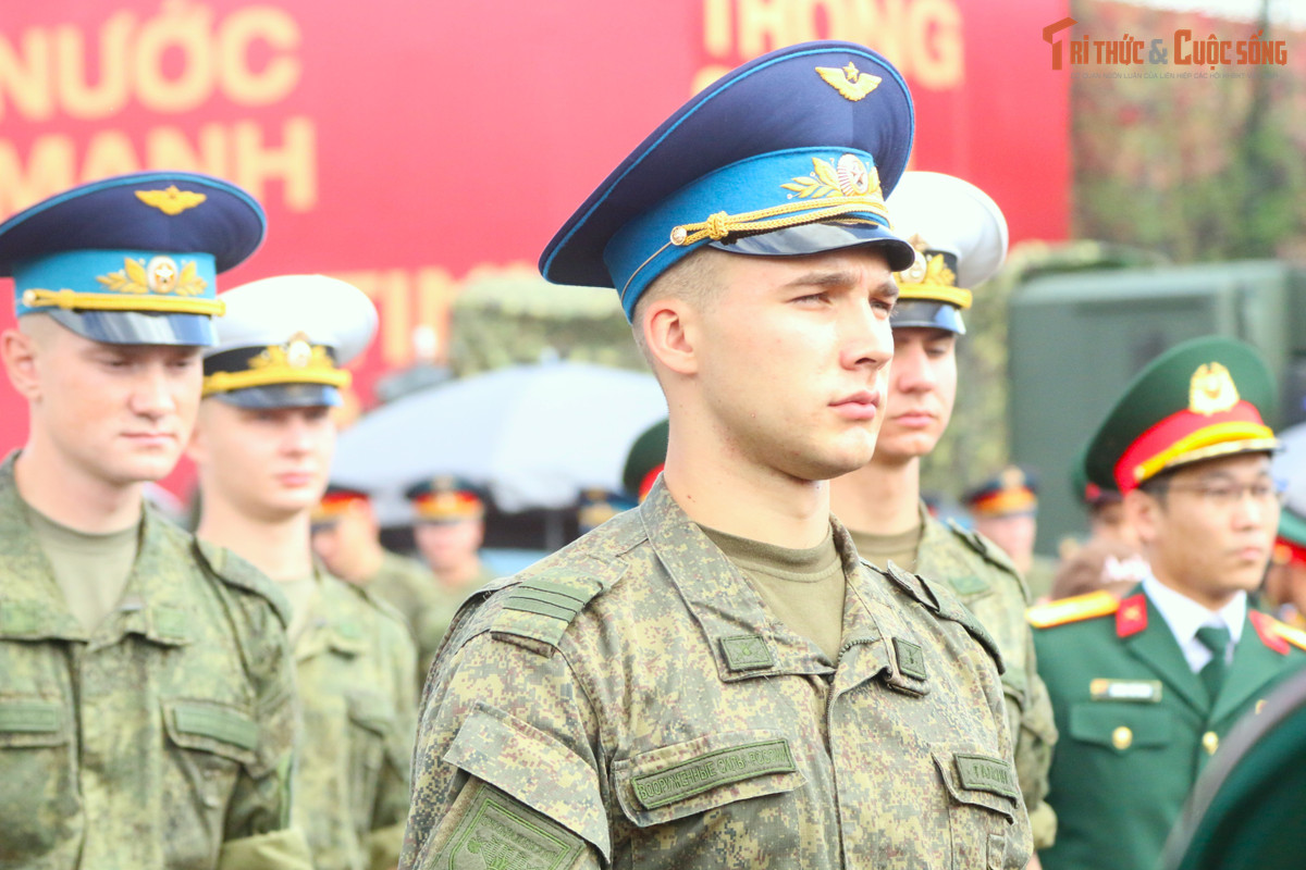 Trung đoàn Preobrazhensky đảm nhiệm các nhiệm vụ nghi lễ, tổ chức đội danh dự đón tiếp nguyên thủ các quốc gia và tham gia vào những cuộc duyệt binh lớn trong các sự kiện trọng đại của đất nước.