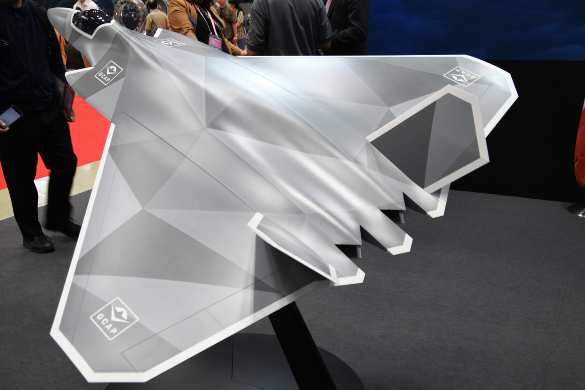 gcap-concept-model-delta-wing-type-left-rear-top-view-in-gcap-booth-of-ja2024-at-tokyo-big-sight-october-19-2024-02.jpg