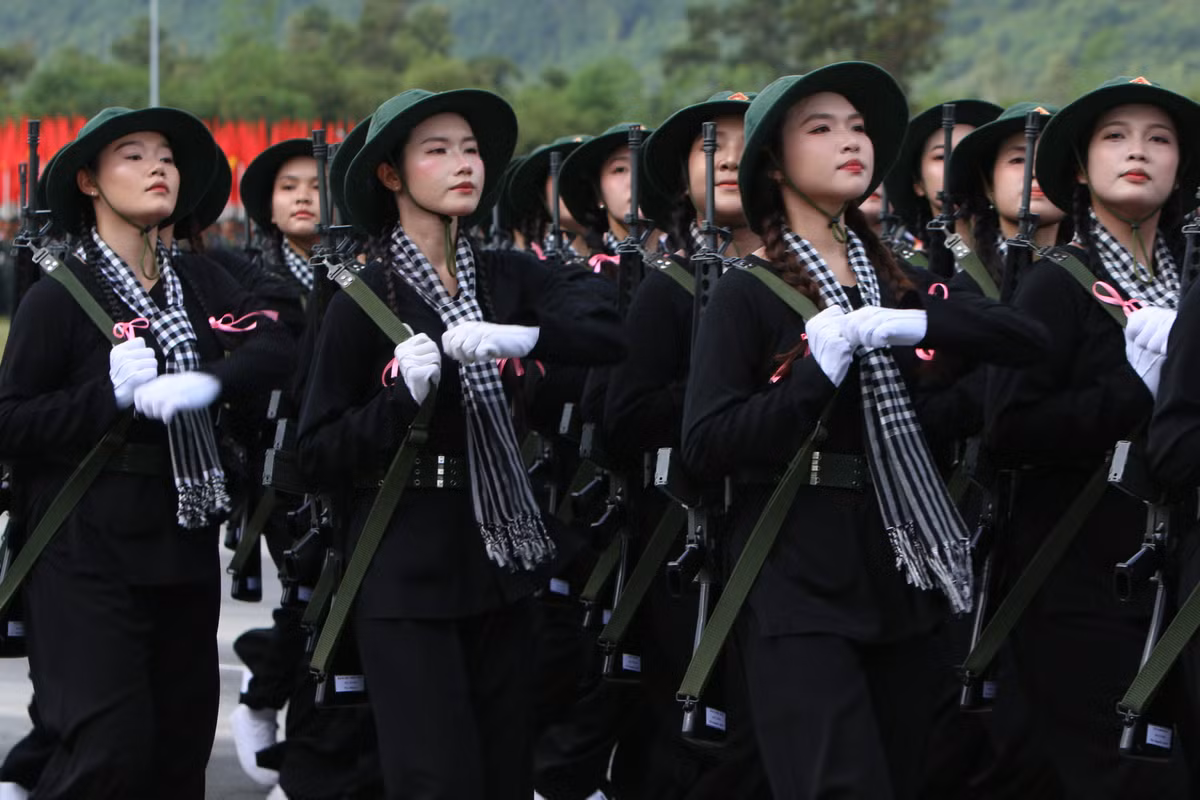Khối Nữ du kích miền Nam.