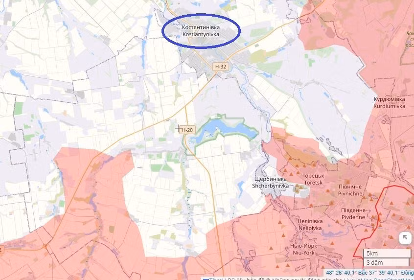 Bất kỳ ai có con mắt tinh tường đều có thể thấy rằng, RFAF đang chuẩn bị cho một cuộc tấn công quy mô lớn hơn, có thể là chiến dịch xuân hè này. Trong số nhiều hướng tấn công chính có thể xảy ra, Konstantinovka được coi là một trong những mục tiêu then chốt.