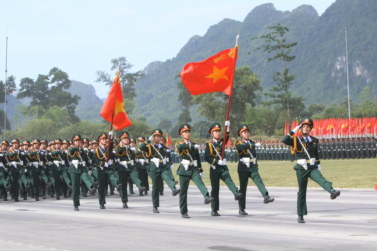 Khối sĩ quan Hậu cần, Kỹ thuật Công nghiệp Quốc phòng.