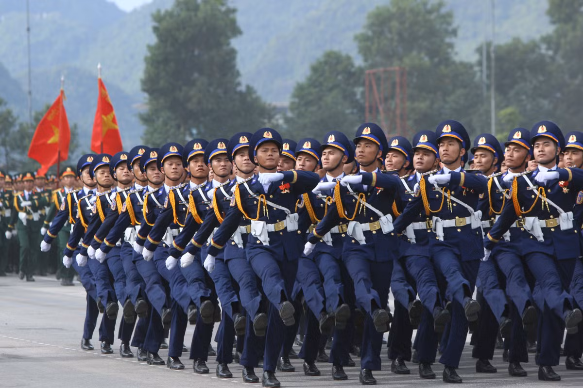 Khối sĩ quan Cảnh sát biển.