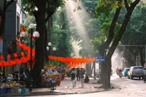 Dự báo thời tiết 3/10 Hà Nội ngày nắng, Nam Bộ có mưa dông 