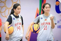 Chị em sinh đôi chuẩn hot girl trong tuyển bóng rổ Việt Nam dự SEA Games 33