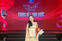 Soprano Kim Ngân xúc động khi giành Giải Nhất Tiếng hát Thính phòng Toàn quốc