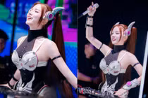 Lên đồ đi diễn, 'búp bê DJ Việt' gây chú ý với chi tiết áo độc đáo