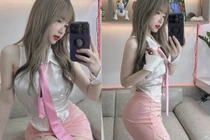 Hot girl "vịt hóa thiên nga" thả thính khiến fan "lụi tim"