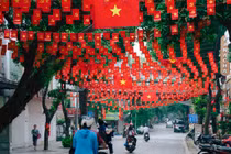 Thủ đô Hà Nội rực đỏ sắc cờ trước thềm 80 năm Quốc Khánh 2/9