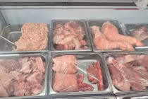  Khởi tố vụ án xuất hóa đơn gia công hơn 20.000 con heo cho Công ty C.P 