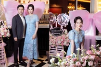 Thiếu gia Phan Thành chiều vợ hết nấc trong tiệc sinh nhật
