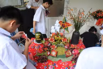 Rộn ràng vui Trung thu tại trường THPT chuyên Khoa học Tự nhiên