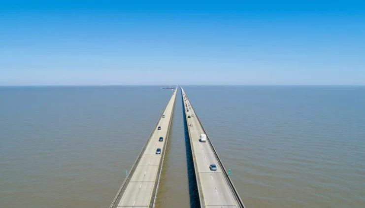 Cận cảnh cây cầu dài nhất thế giới trên mặt nước