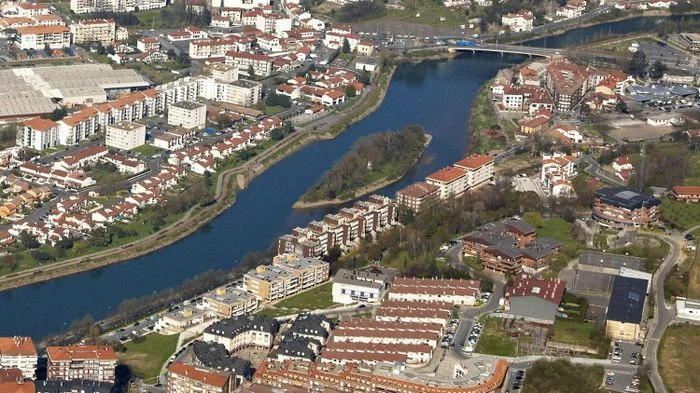 Kinh ngạc hòn đảo cứ 6 tháng lại "đổi quốc tịch" một lần