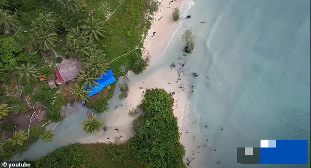 Kinh ngạc cặp đôi sống biệt lập giữa đảo