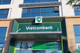 [SPOTLIGHT] Thanh tra cảnh báo đòn bẩy tài chính, rủi ro dòng tiền tại Vietcombank Hội An