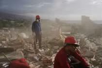 Venezuela hơn một tháng sau thảm họa động đất kép