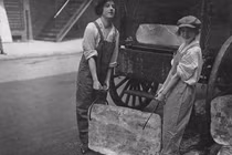 Ảnh lịch sử hé lộ cuộc sống trên thế giới nhiều năm trước