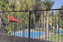 Bé gái 4 tuổi tử vong khi học bơi trong nhà trẻ