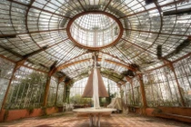 Ấn tượng trước loạt tòa nhà bỏ hoang ở nước Pháp