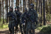 Đức từ bỏ ý định đưa quân đội tới Ukraine