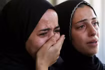 Israel tấn công Gaza, 19 người trong một gia đình thiệt mạng