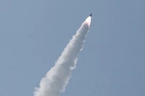Thông tin vụ Triều Tiên phóng loạt tên lửa đạn đạo ra biển