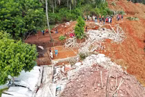 Lở đất ở Indonesia, hàng chục người thiệt mạng và mất tích