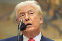 Ông Trump lệnh phong tỏa toàn bộ tàu dầu bị trừng phạt ra vào Venezuela