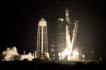 Tầng tên lửa SpaceX sắp lao xuống Mặt Trăng sau hơn 1 năm trôi dạt 