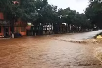 Mưa lớn tiếp tục, ít nhất 18 người ở Trung Quốc thiệt mạng