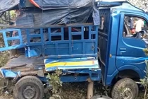 Tàu hỏa đâm vào xe bán tải chở công nhân, nhiều thương vong